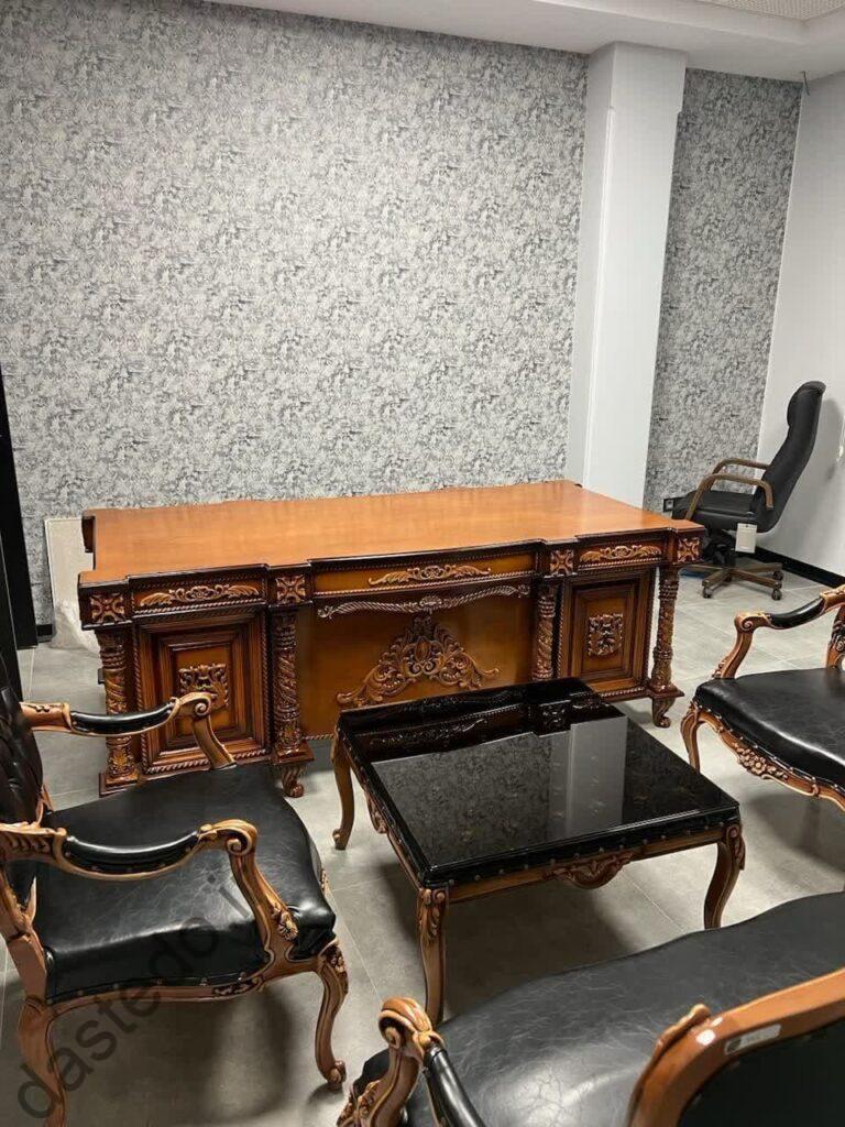 میز کلاسیک وزیری