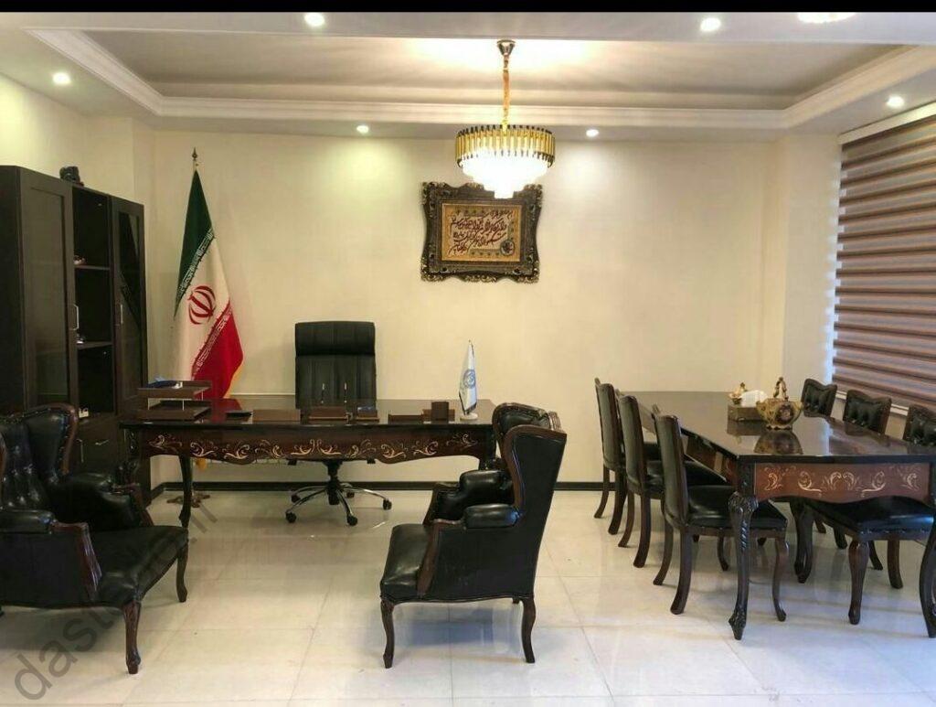 انواع میز مدیریت و کنفرانس