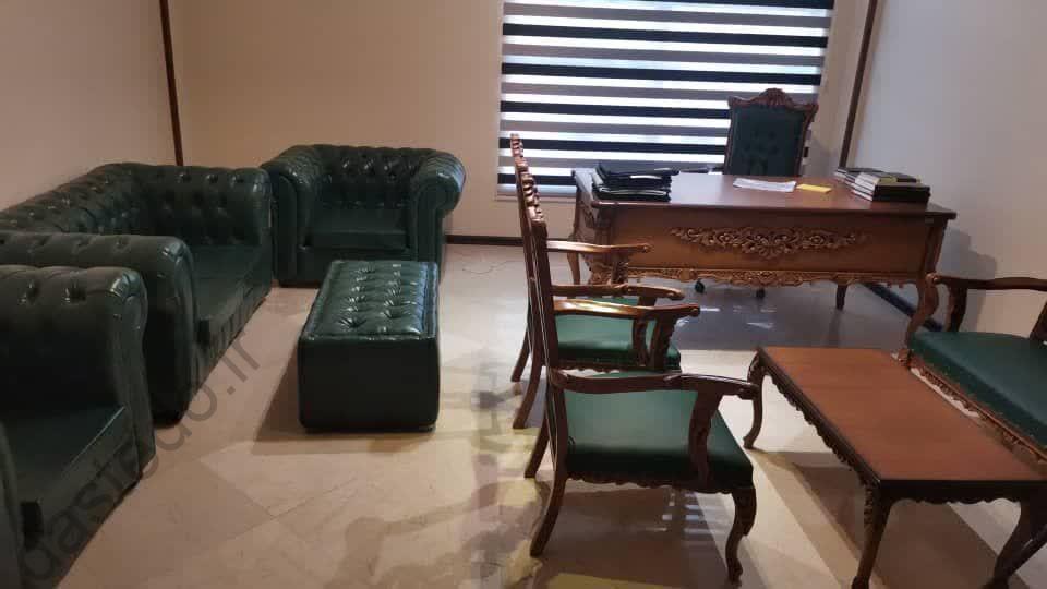 انواع میز مدیریت و مبل چستر