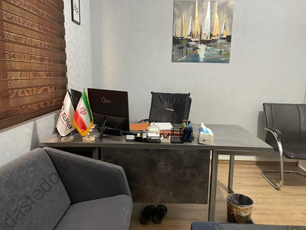 میز اداری پایه فلزی
