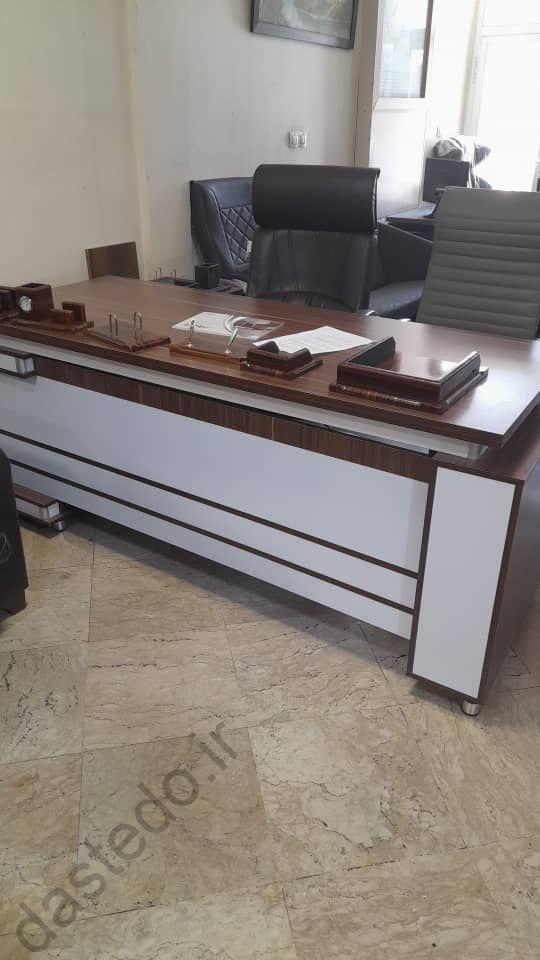 میز مدیریت لیندا