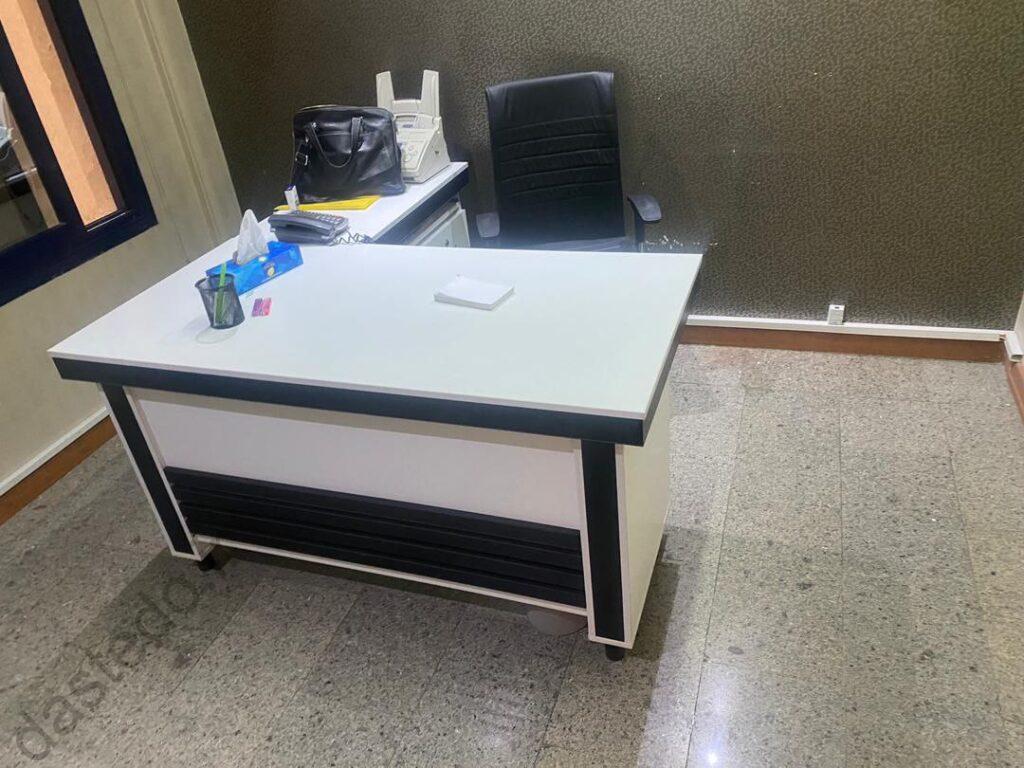 میز جوان