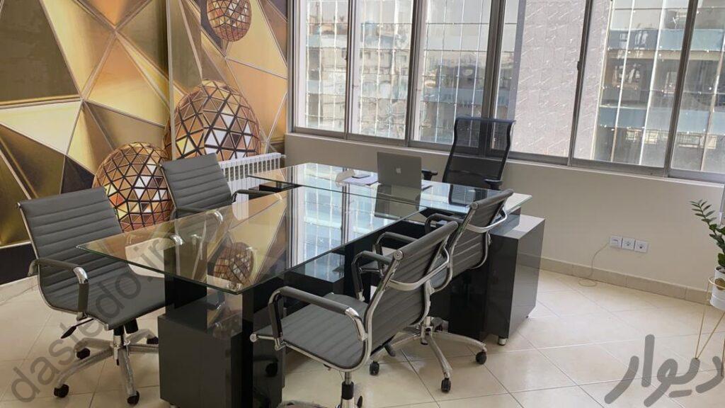 میز کنفرانس شیشه ای مدرن