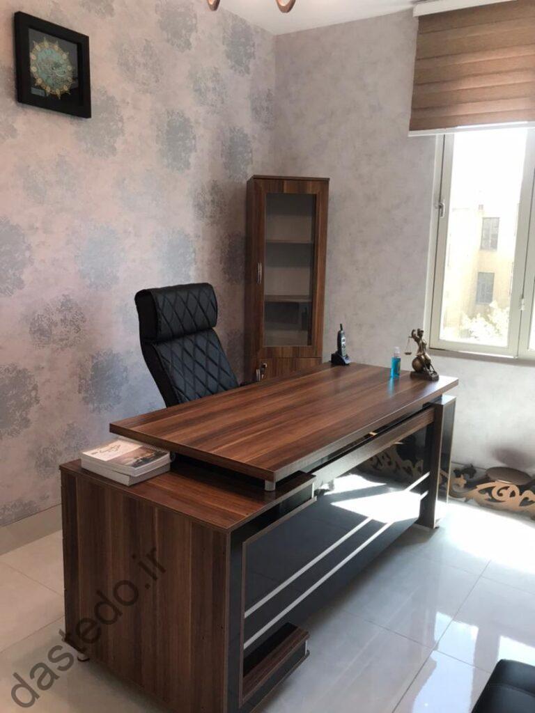 میز مدیریت لیندا